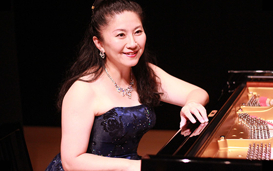 清水 智子 Shimizu Tomoko